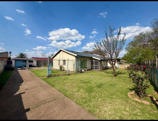 3 BEDROOM HOUSE FOR SALE IN VANDERBIJLPARK CW 2